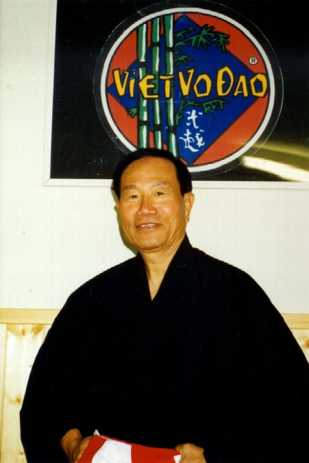 M.° PHAN HOANG